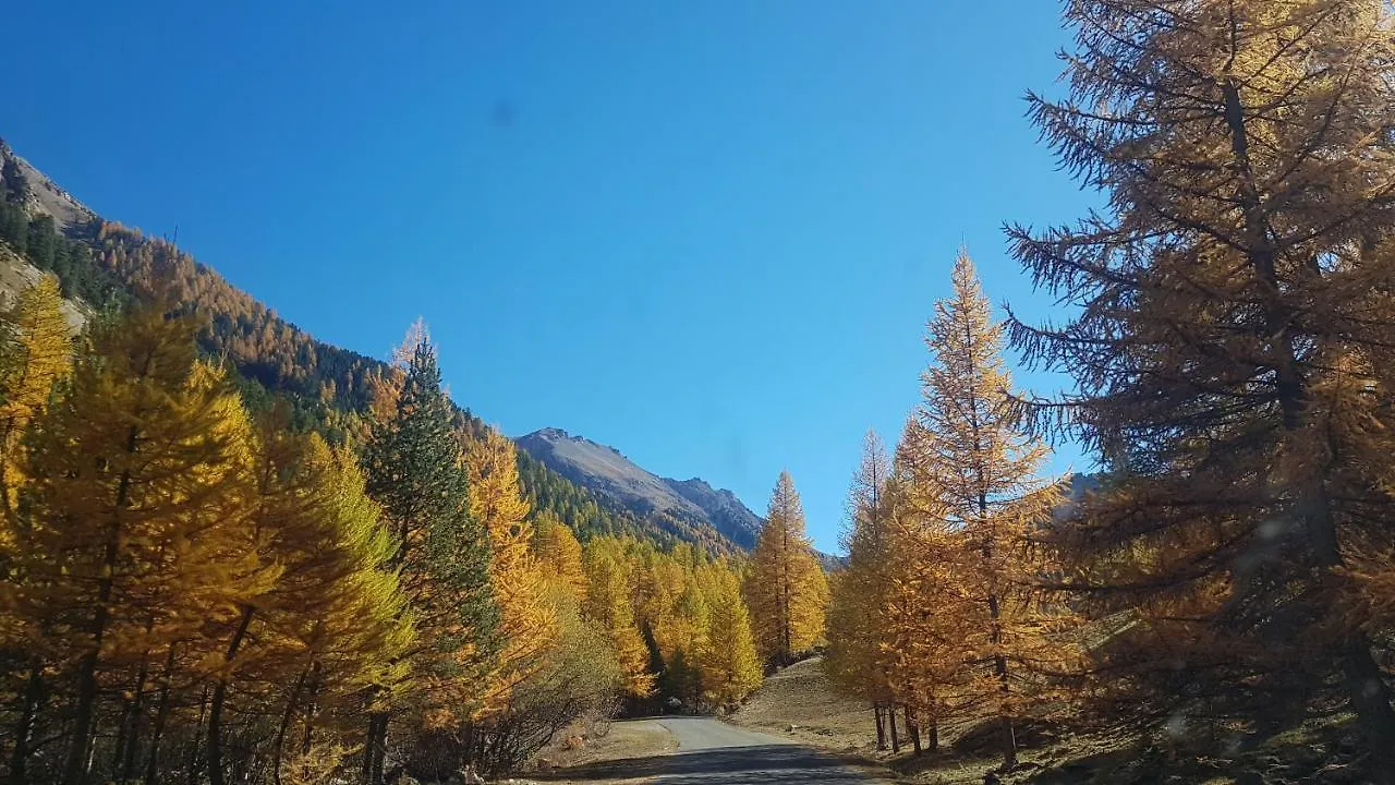 Le Repaire Du Vieux Cerf Lägenhet Le Monêtier-les-Bains 0*,  Frankrike